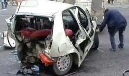 最新爆料车祸新闻报道内容,“惊魂瞬间！最新车祸报道揭示事故惊人细节”